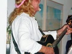 SANTA CRUZ HOUSE CONCERT PLUS UNDERPANTS 2010