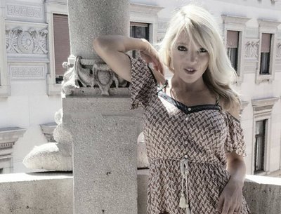 Angela Reign photo