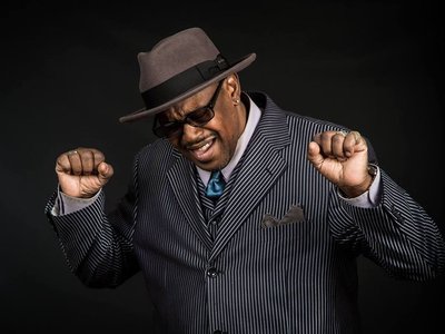 Tweed Funk photo