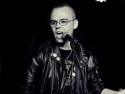 Johnny Crabb photo