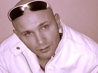 Casper. Multi Award Winning International photo