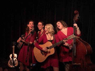Fox Crossing Stringband photo
