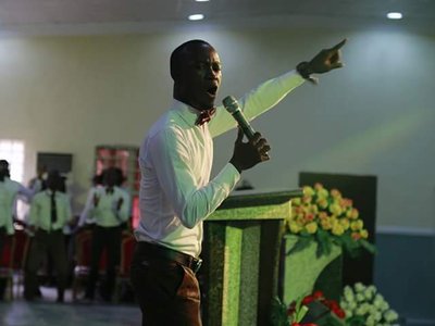EmmanuelHero photo