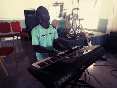 EmmanuelHero photo