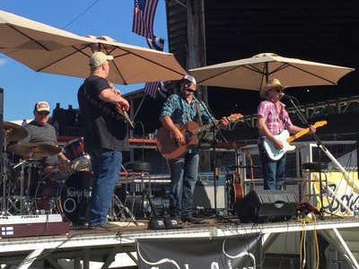 Sunday Saloon photo