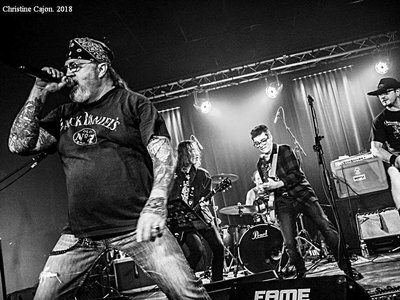 Cabaret AU SUIVANT ( Lons , France - Photo Christine CAJON 2018 )