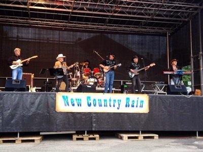 NEW COUNTRY RAIN photo