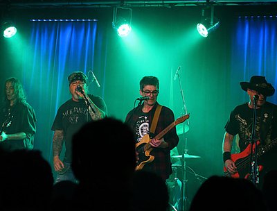 Cabaret AU SUIVANT Lons ( F )