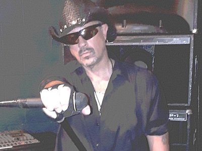Mark Michaels (vocals)