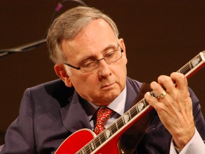 Vince Lewis photo