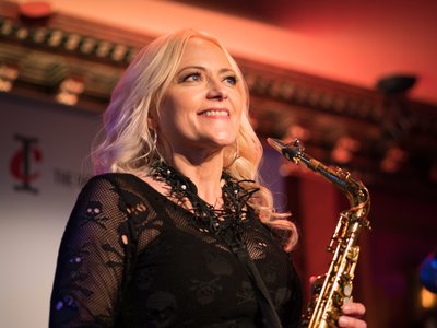 Suzanne Grzanna performing at Feinstein's - 54 Below - NYC - Grammy Week. Photo by Ciro Hurtado