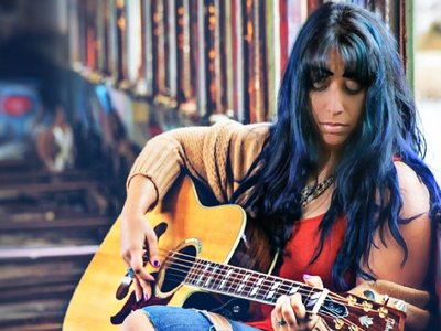Nikki Briar photo