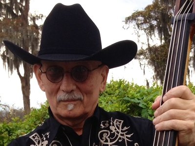Tim Adde, Bass