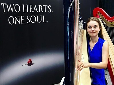 Trying out the new Salvi Diva harp
