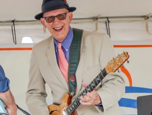 Henry Doss photo