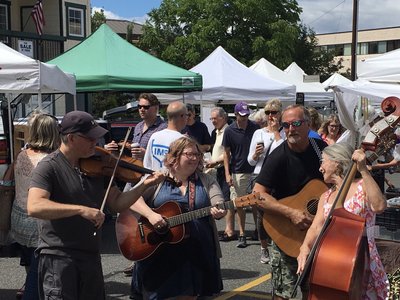 Homebrew Stringband at Edmonds Summer Market