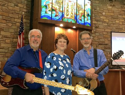 Cantor Jeff Klepper concert 2018, with Mike Heimlich, bass; Terri Hendrickson, Junior Choir Director