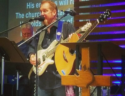 1st time playin' gtr & bass in the same song! Opened on gtr, finished on bass. At CCJV