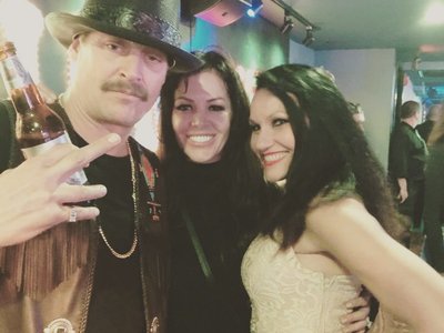I'm so excited I will be singing my rock and roll at Kid Rock's Honky Tonk Bar in Nashville