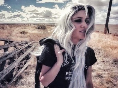 Sarah Wild photo