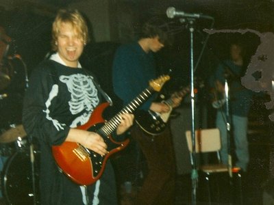 Psycho Suitcase live at The Union, Athens OH. 1995