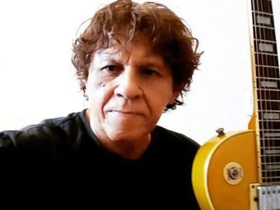 Dennis Leo photo
