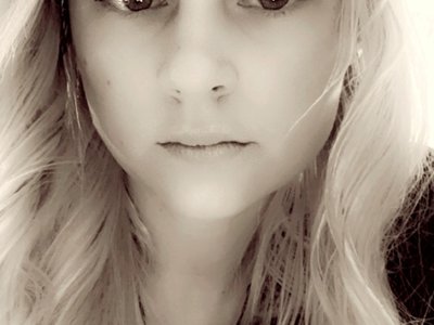 Jennie Angel photo