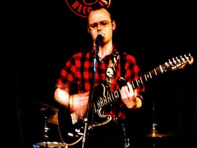 Johnny Crabb photo