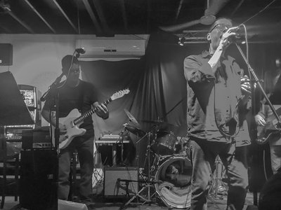 Live at the Windsor Pub, Buckingham