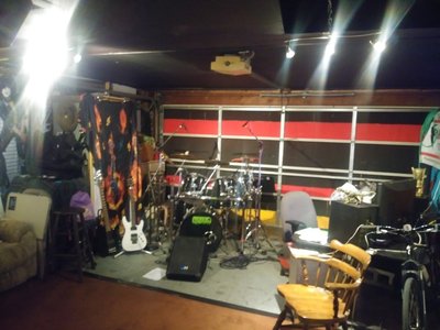 Atomic Kavemen photo