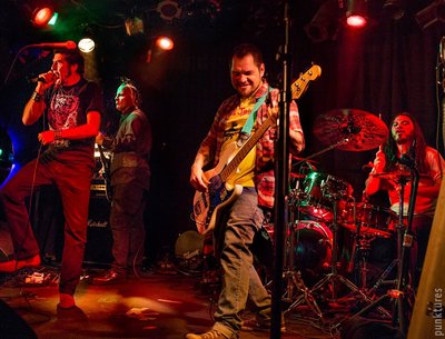 Unit F at the Viper Room in Hollywood 2019. Photo by Roger Kruger