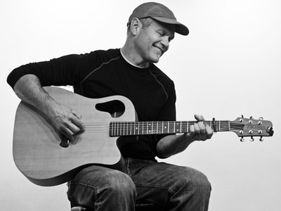 Dean Driver at the 2019 Songwriter Bonanza, Chapel Hill, NC. Photo courtesy of Stan Lewis
