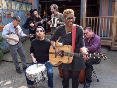 Paula Boggs Band photo