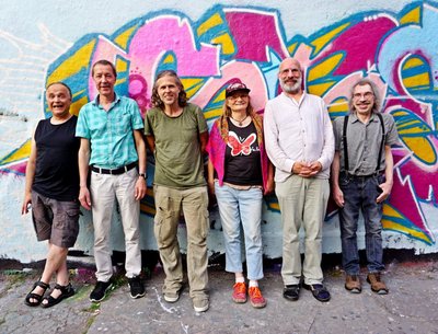 Doppelplus including Wilfried Hanrath, bass  (Friend guest musician, 2nd from right) 