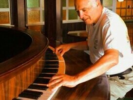 curve piano