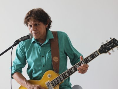 Dennis Leo photo