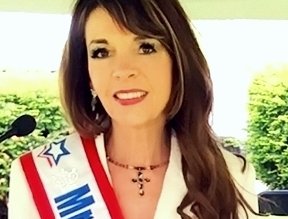 Cheryl McCrary; Mrs. Southeastern Wisconsin for America