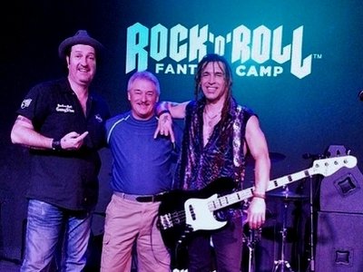 Jaming with Lez Warner and Jason Ebs in Vegas.