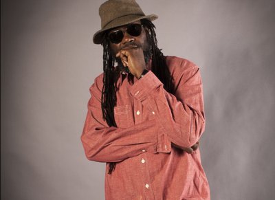 RAS KRONIK photo