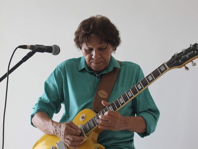 Dennis Leo photo