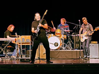 Tommy Castro photo