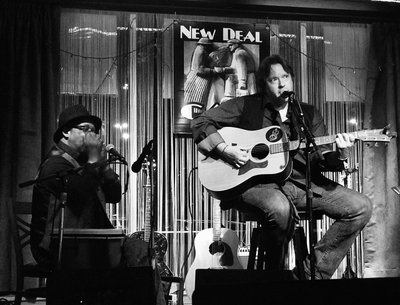 Eric Selby accompanied by Jay Summerour at John Lennon Tribute. October 2019