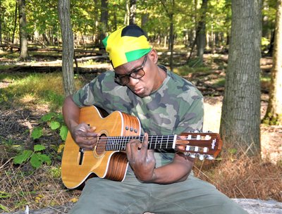 desmond-Happiness Is Priceless