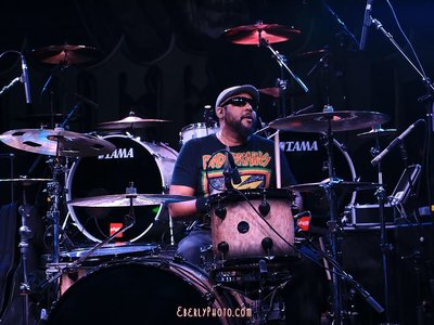 Shadow and The Thrill Live Shot