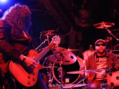 On Stage with Tony Montana shredding.