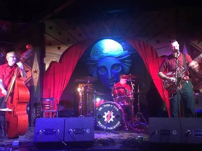 w/ Screamin' Rebel Angels @ Roxy and Dukes