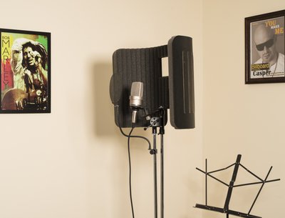 COME RECORD AT USR STUDIO'S DM ME FOR PRICING!!! LOOKING FORWARD TO RECORDING YOU!!!