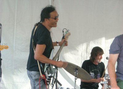 2012 Brisbane gig - John Barnes on drums
