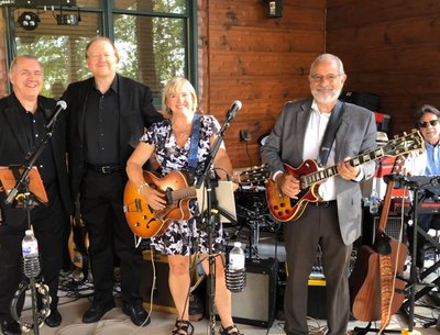 Loose Shoes Band Wedding 2