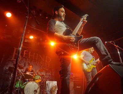 Live au Petit Campus, le 16 novembre 2019, opening for Behind An Empire